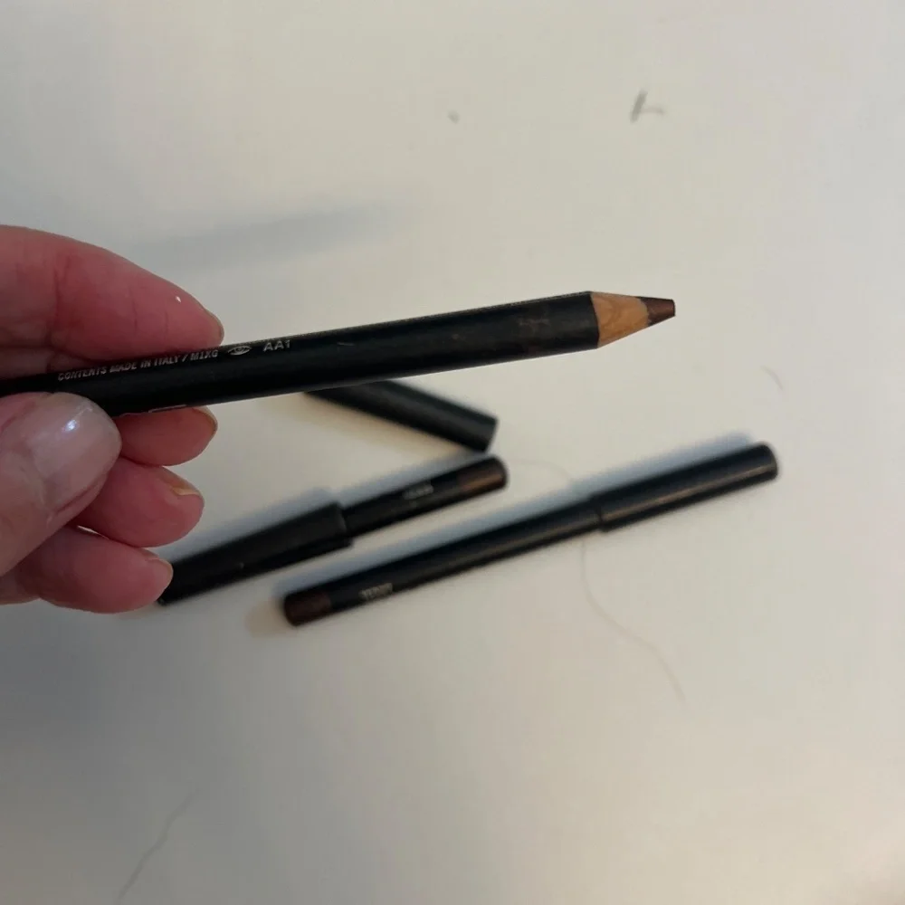 Thee teddy MAC eye liners